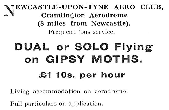 Newcastle-Upon-Tyne Aero Club, Cramlington. Gipsy Moths          